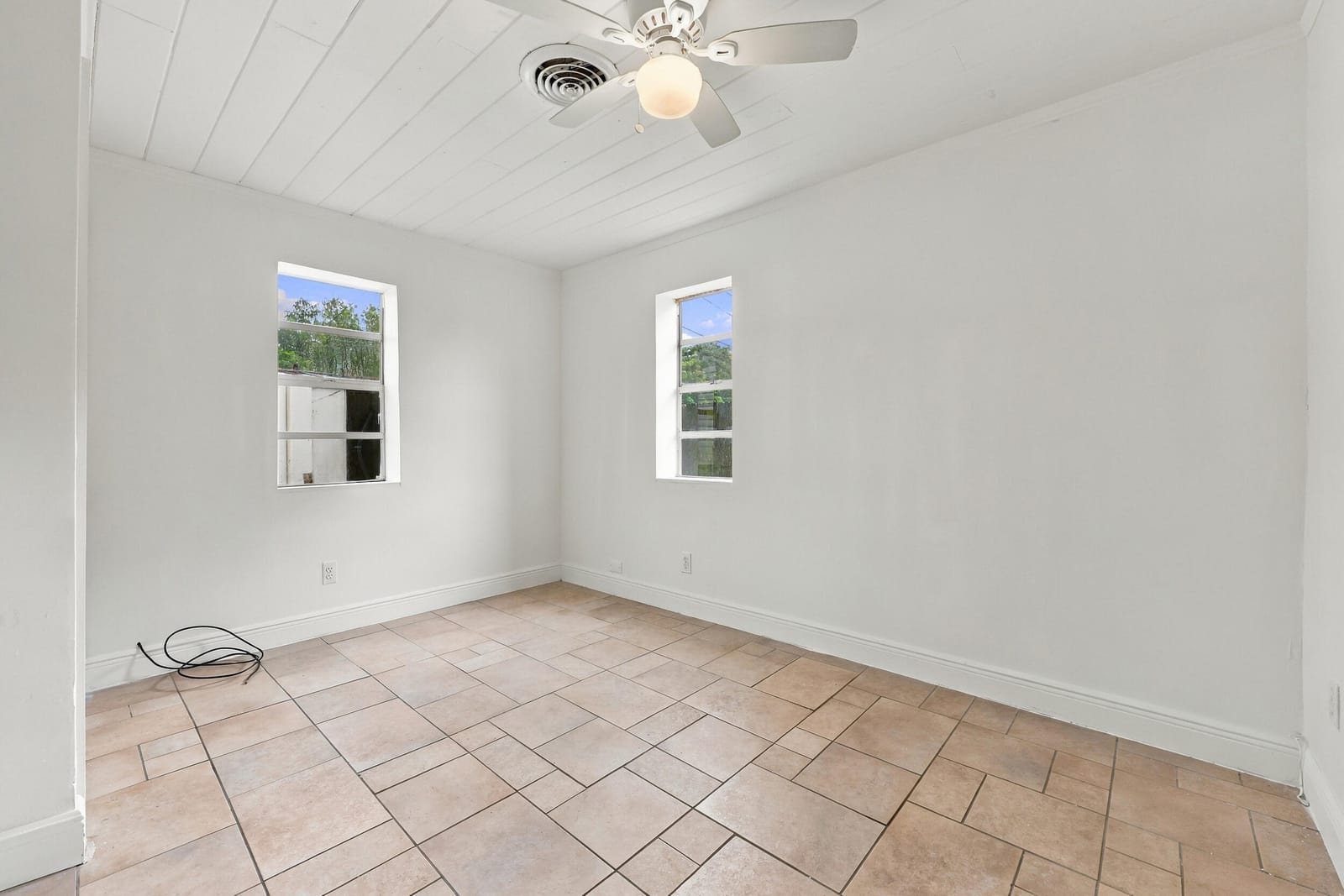 120 Pleasant Place 2, Palm Springs, FL 33461 photo 20