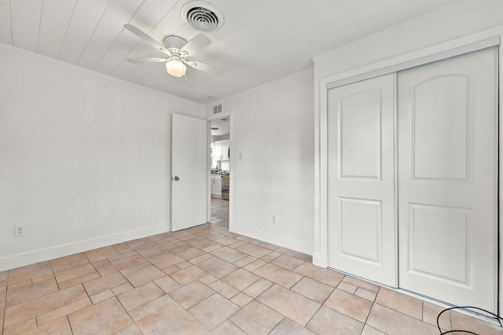120 Pleasant Place 2, Palm Springs, FL 33461 photo 22