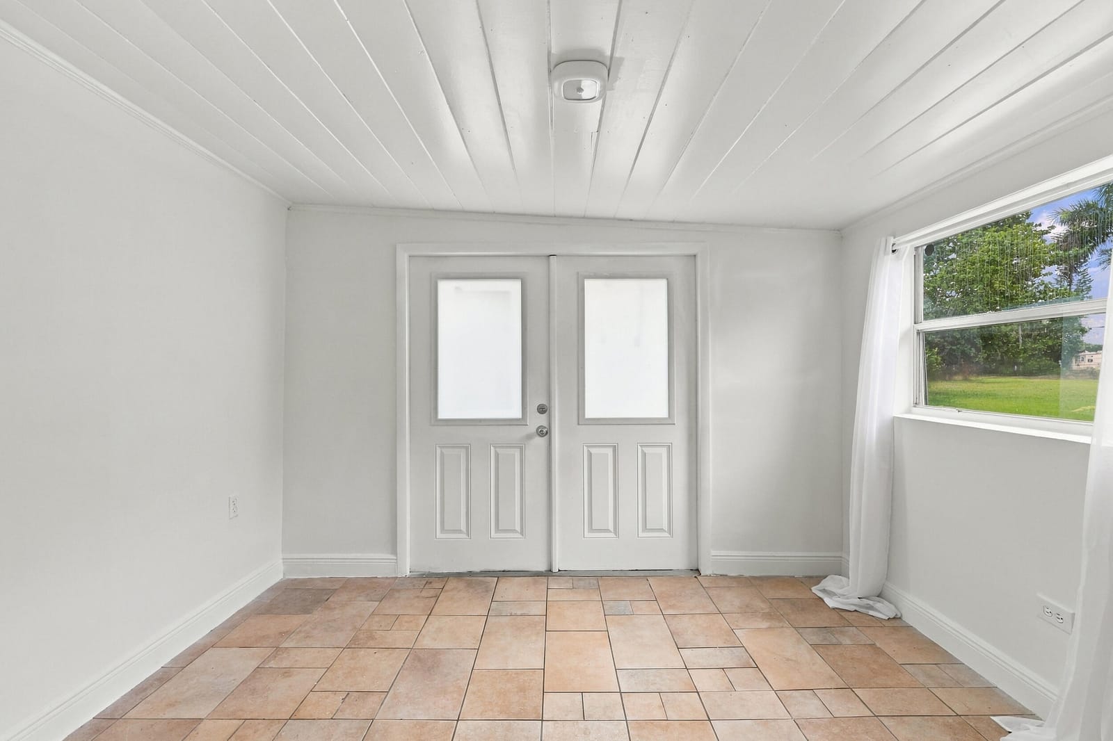 120 Pleasant Place 2 — photo 5
