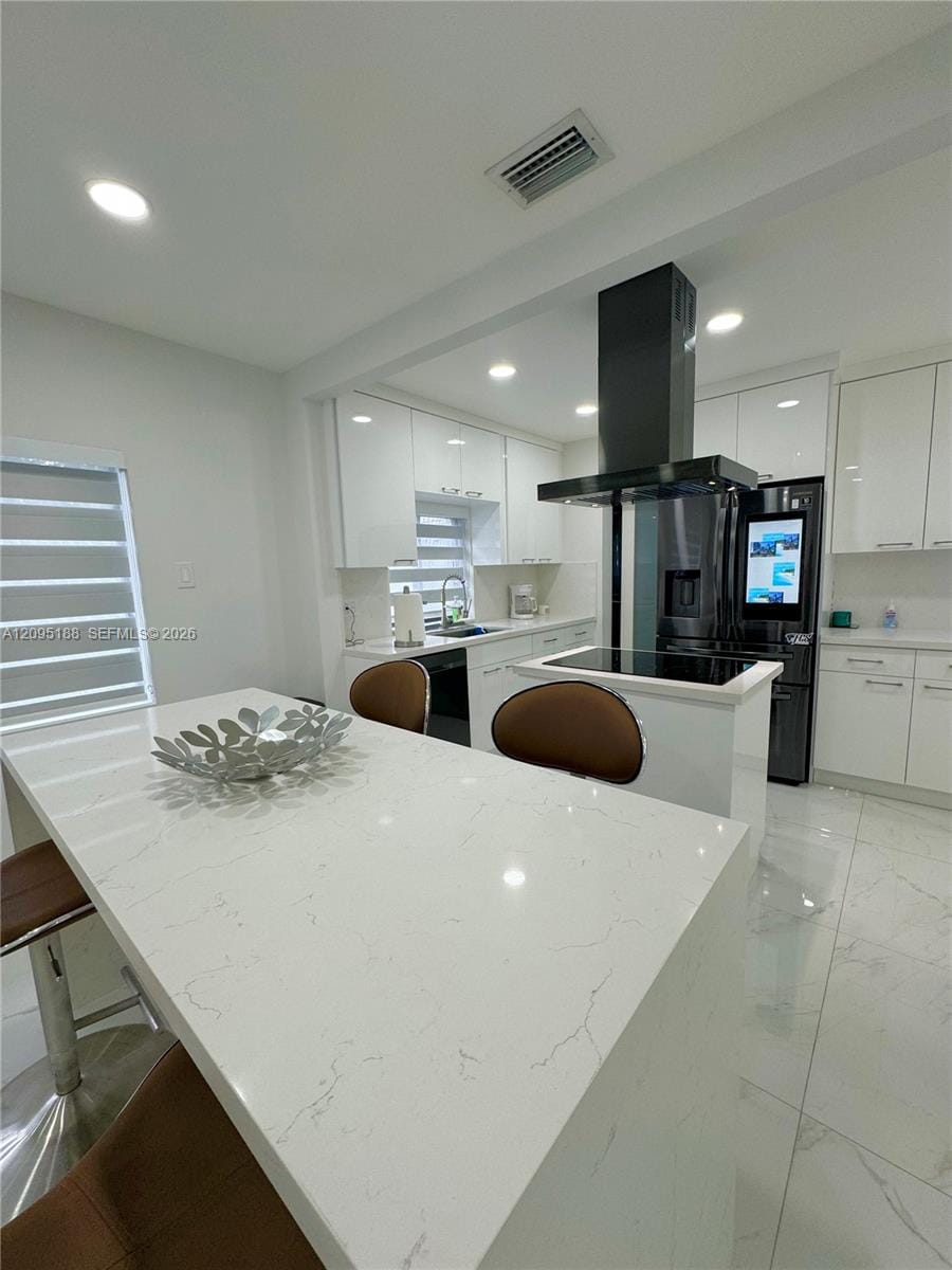 2121 SW 61st Avenue — photo 3
