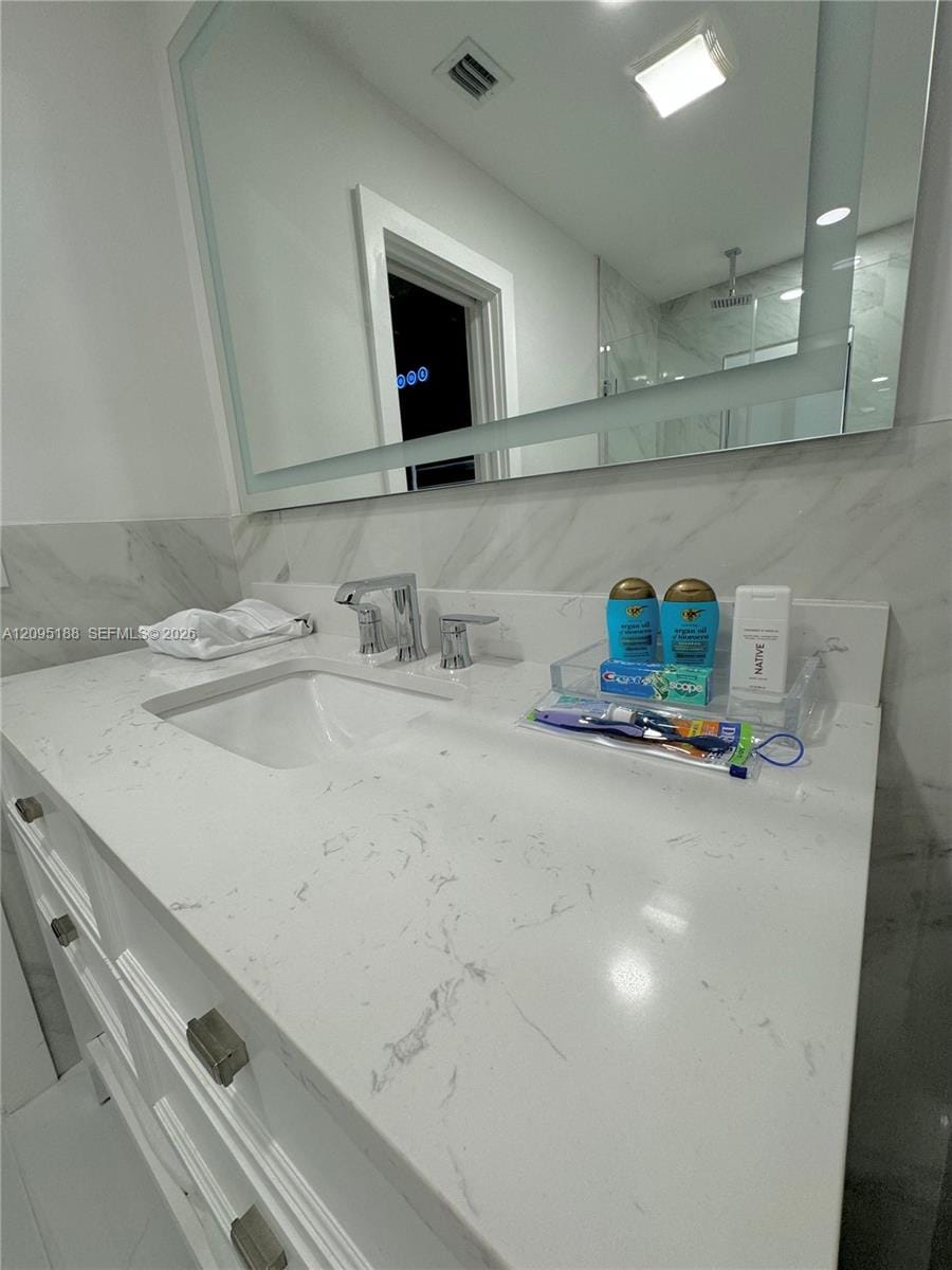 2121 SW 61st Avenue — photo 10