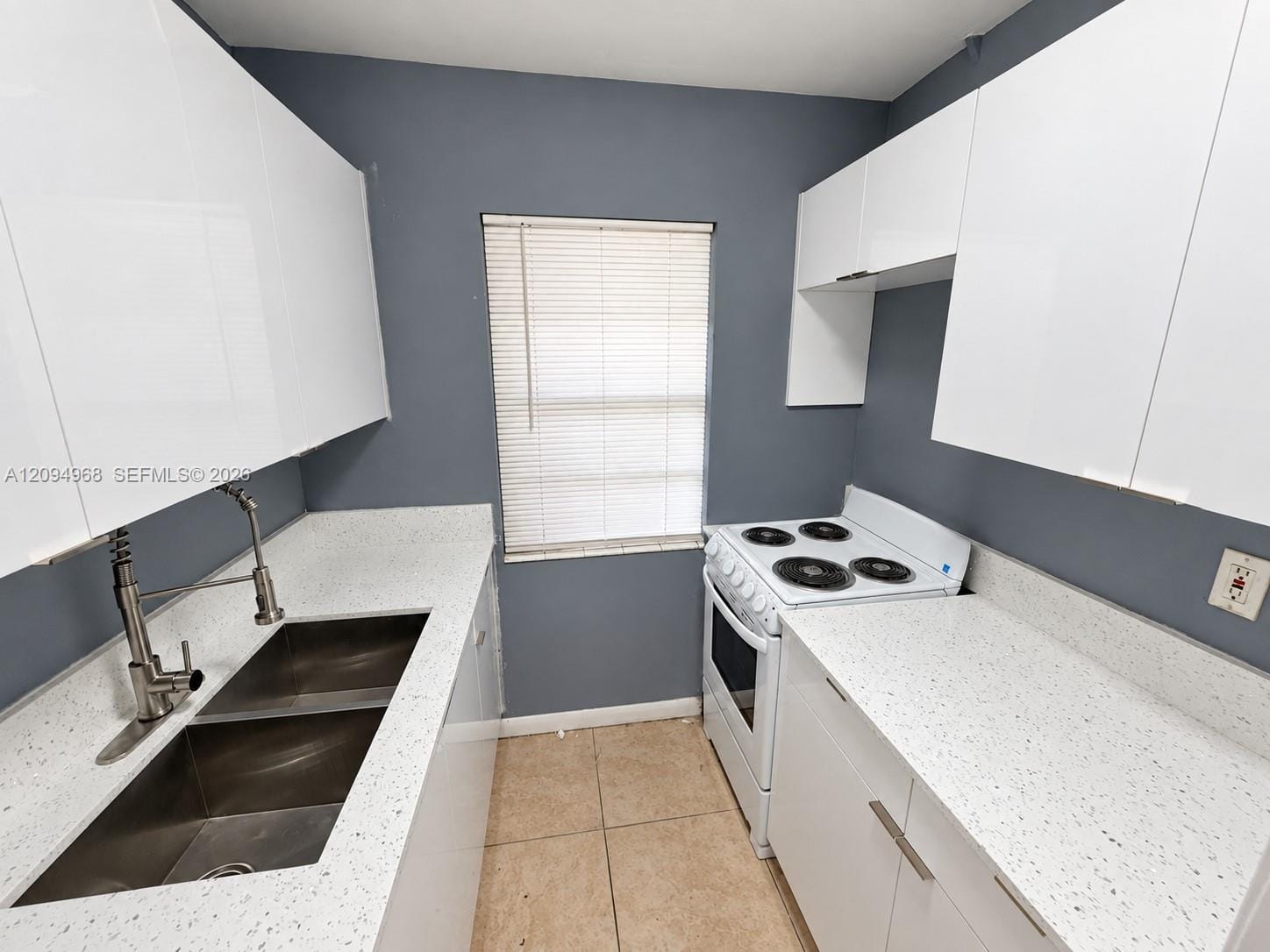 2335 NE 172nd Street 2, North Miami Beach, FL 33160 photo 4