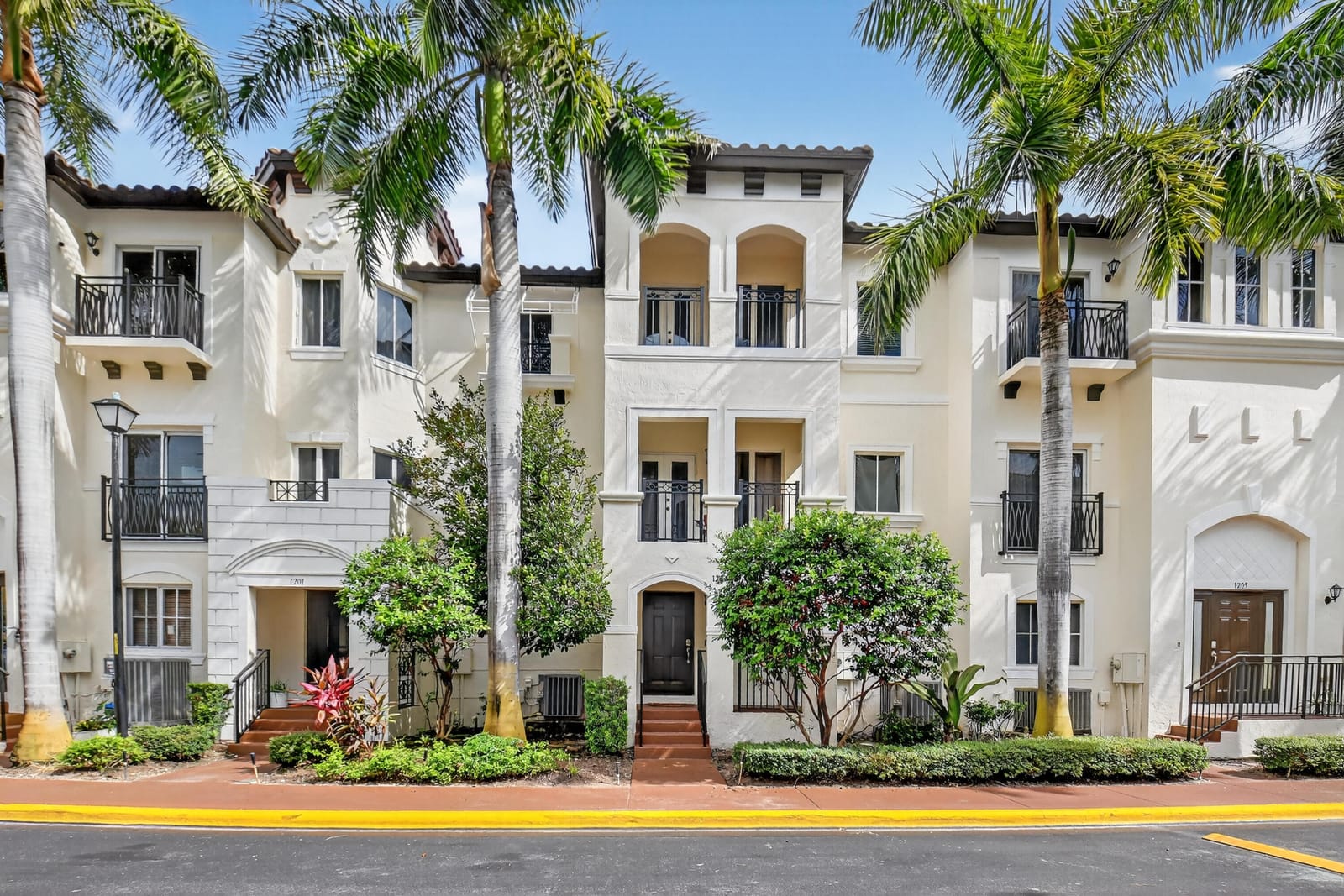 1203 Coastal Bay Boulevard — photo 3