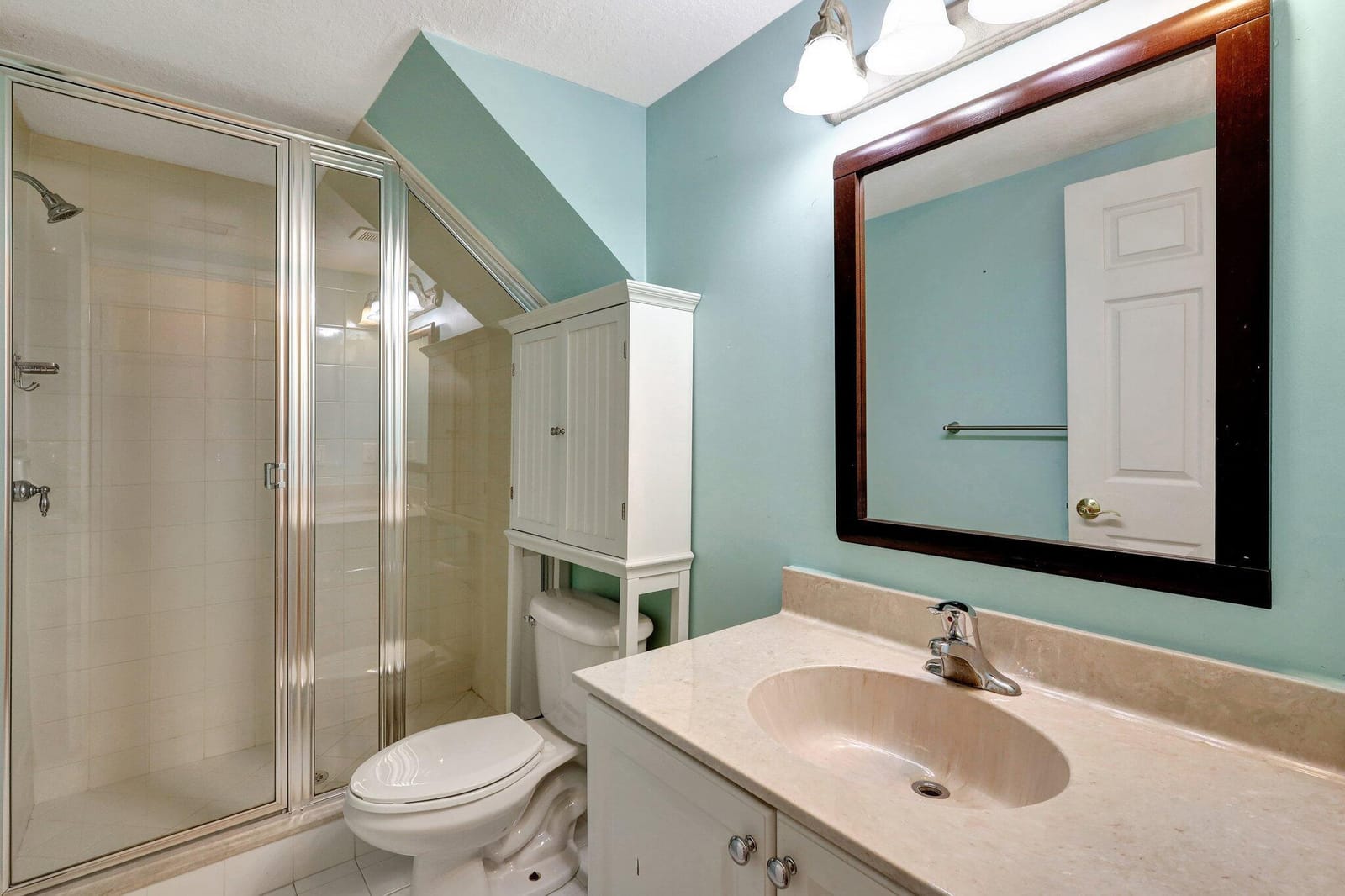 1203 Coastal Bay Boulevard — photo 9