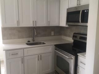 407 S LAKESIDE Drive C — photo 5