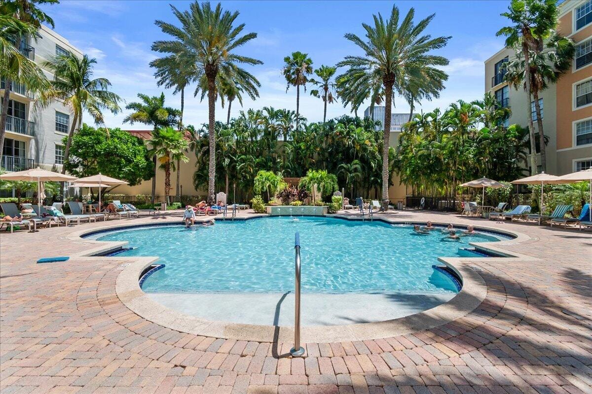 720 S Sapodilla Avenue 204, West Palm Beach, FL 33401 photo 18