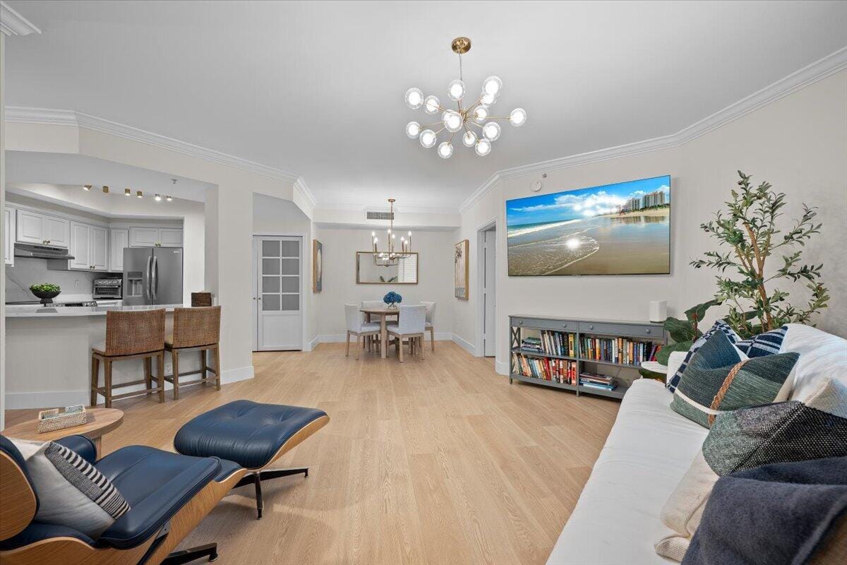 720 S Sapodilla Avenue 204 — photo 4