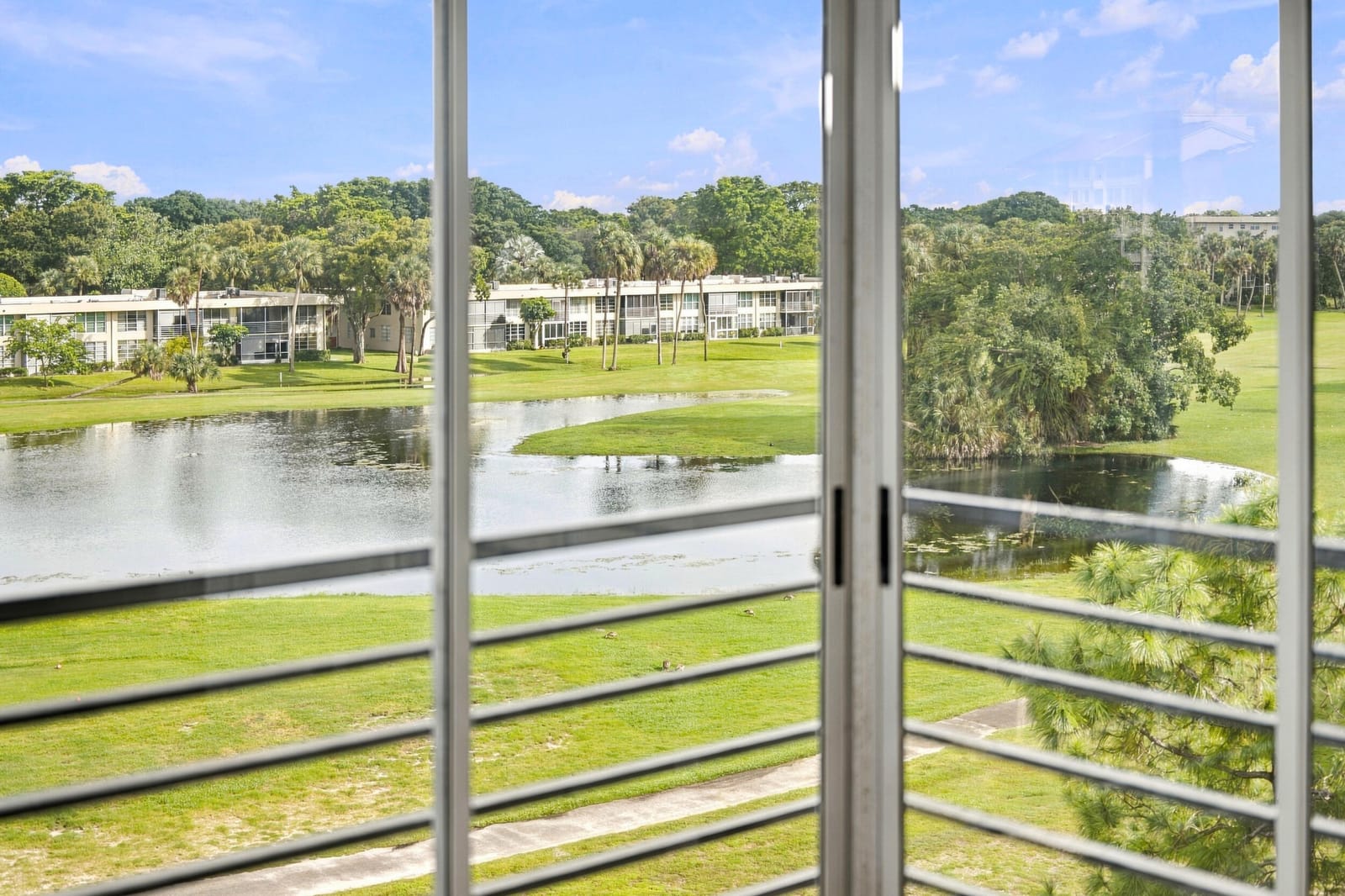 800 Cypress Grove Drive 504, Pompano Beach, FL 33069 photo 6