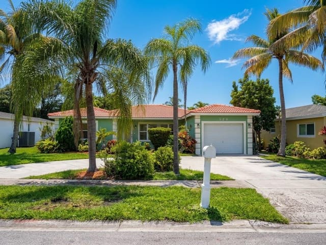 820 SW 49th Terrace, Oakland Hills, Margate, FL
