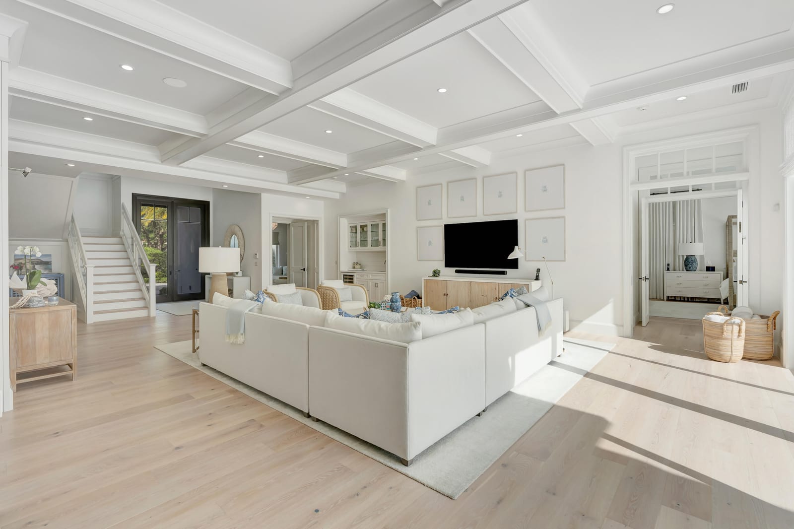 130 Waters Edge Drive — photo 12