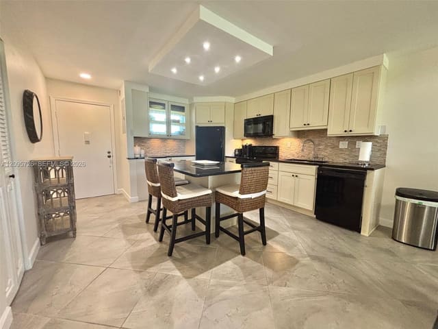 3920 Inverrary Boulevard 607C, Lauderhill, FL 33319