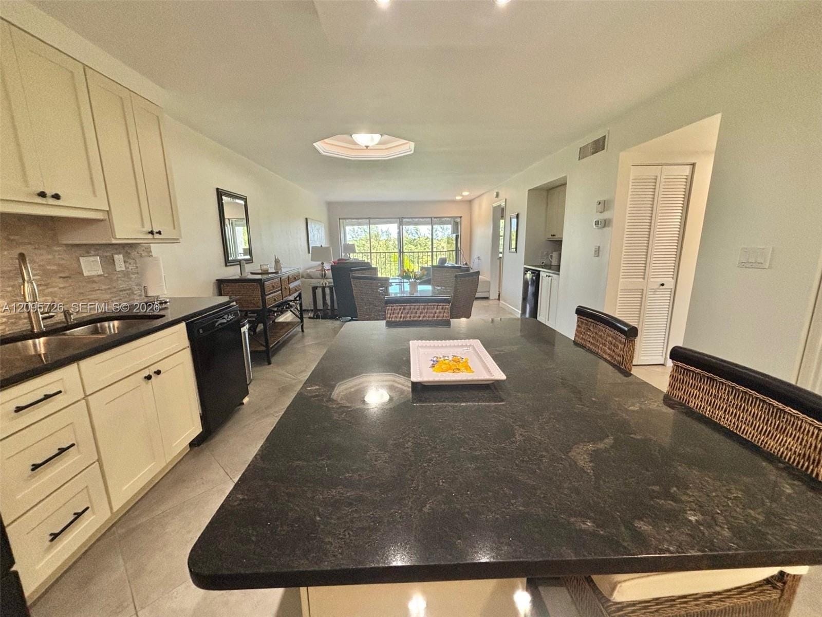 3920 Inverrary Boulevard 607C — photo 8