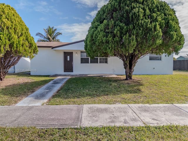27913 SW 131st Avenue, Homestead, FL 33032