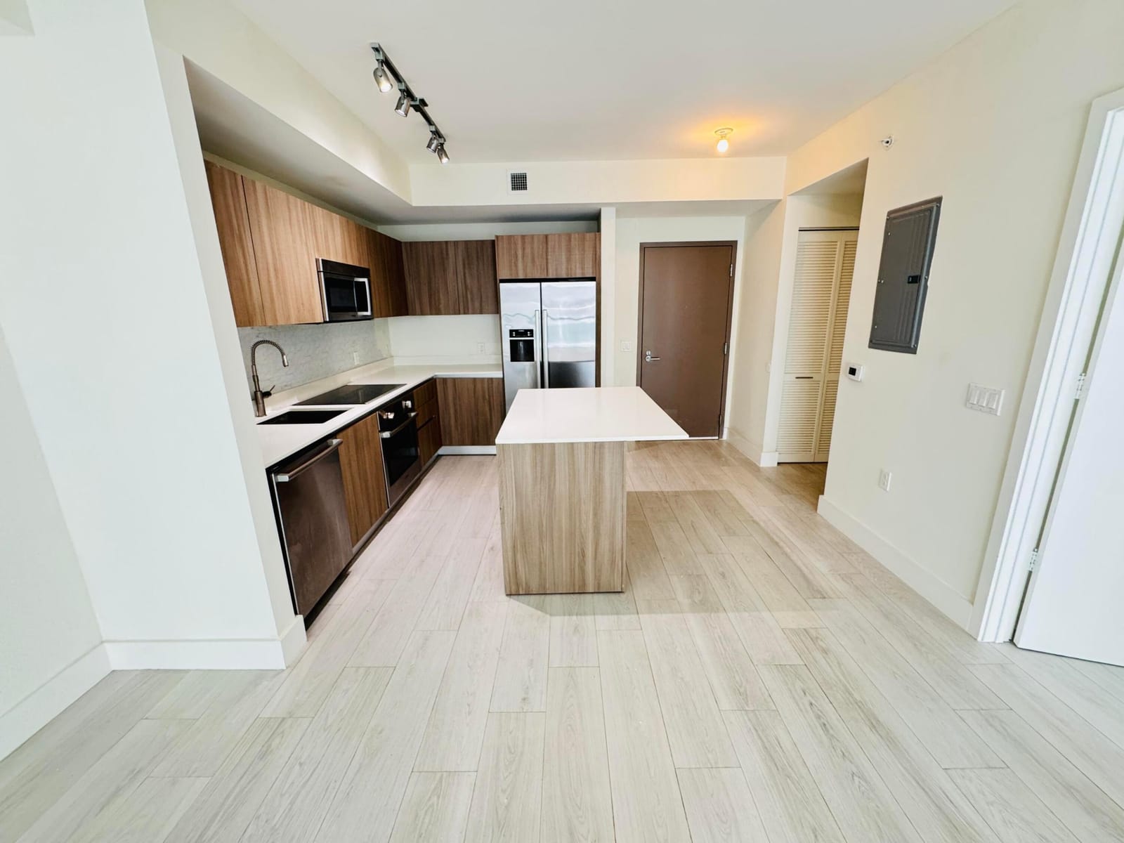 201 SW 17TH Road 603, Miami, FL 33129 photo 5