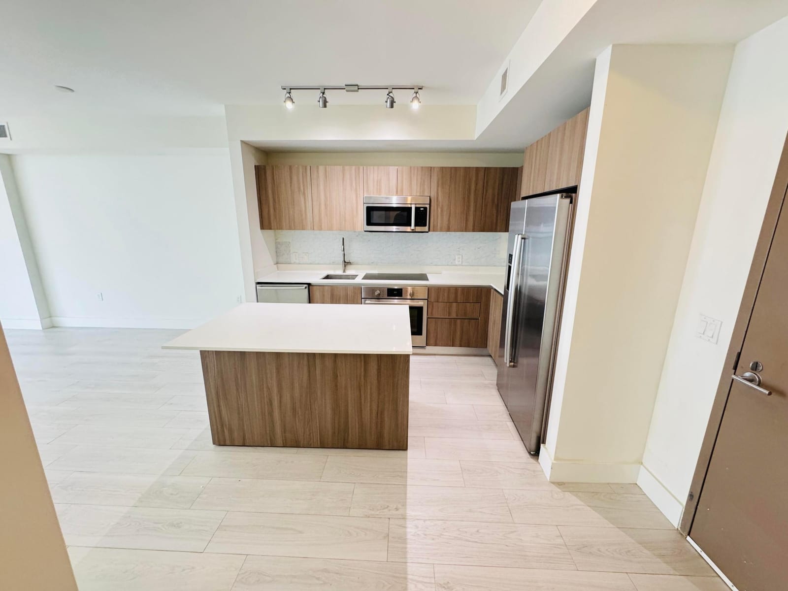 201 SW 17TH Road 603, Miami, FL 33129 photo 7