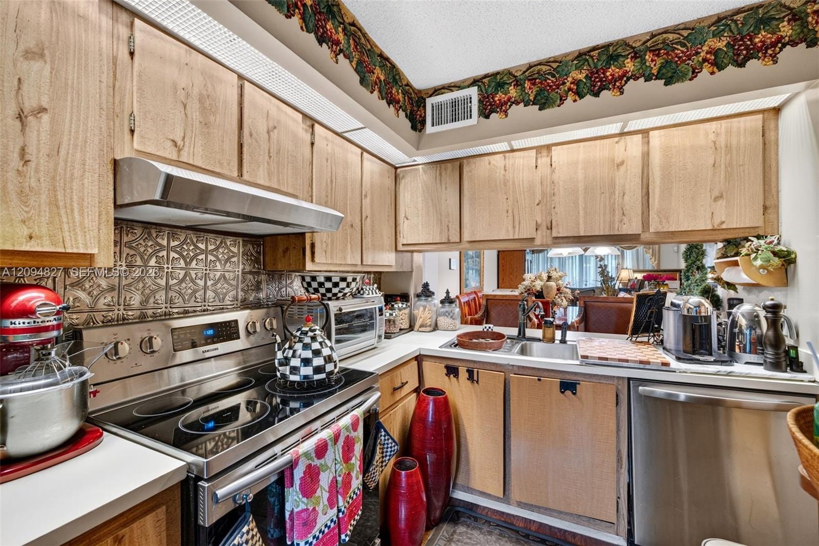 204 Lake Pointe Drive 107, Oakland Park, FL 33309 photo 22