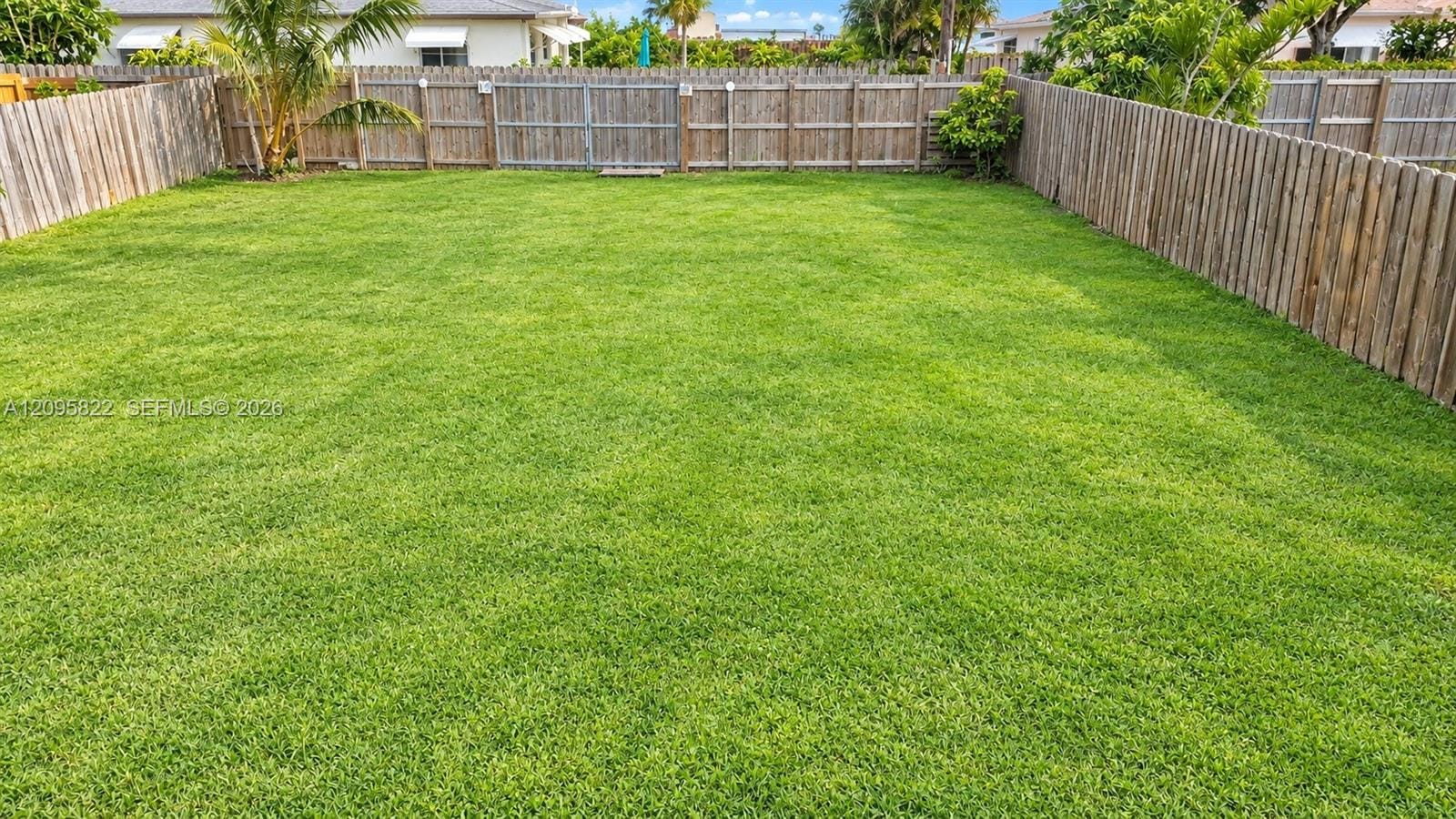 2343 Mckinley Street — photo 2