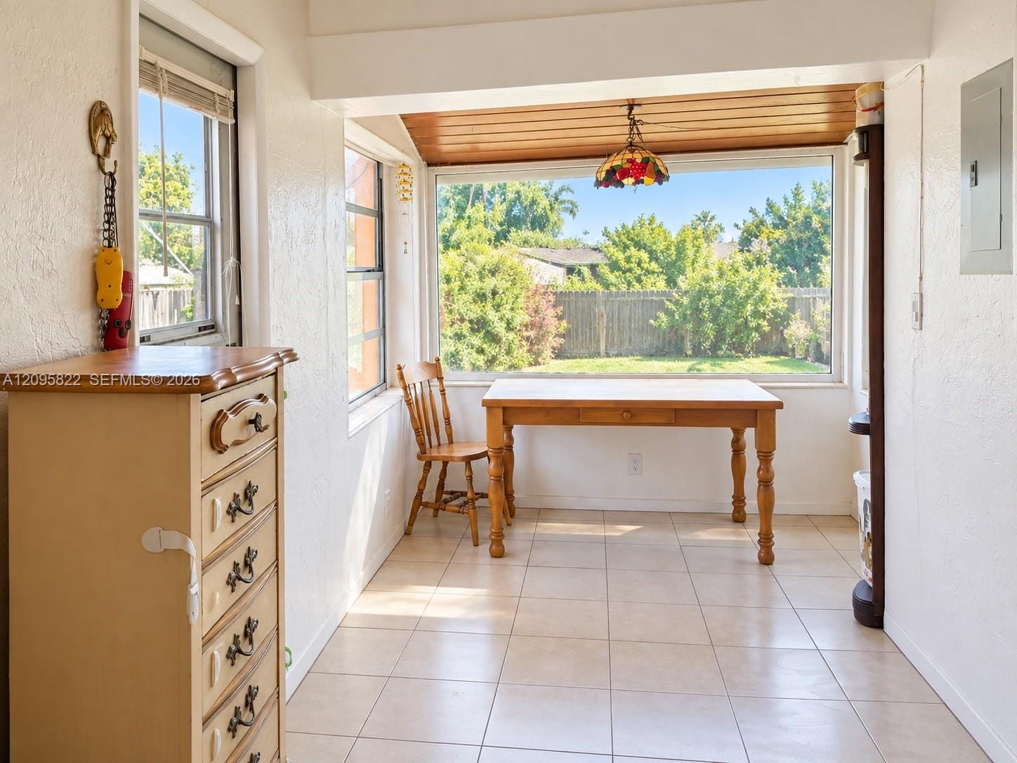 2343 Mckinley Street — photo 4