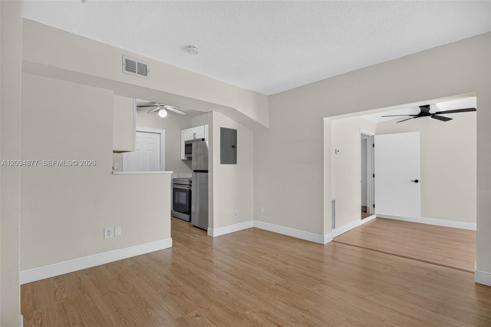 5197 NE 14th Avenue — photo 4