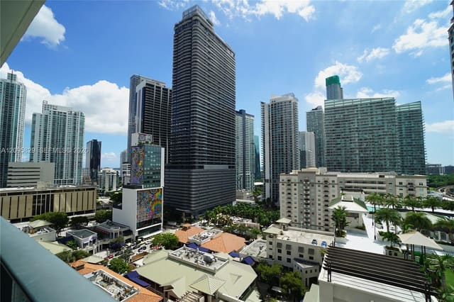 55 SW 9th Street 1405, Miami, FL 33130