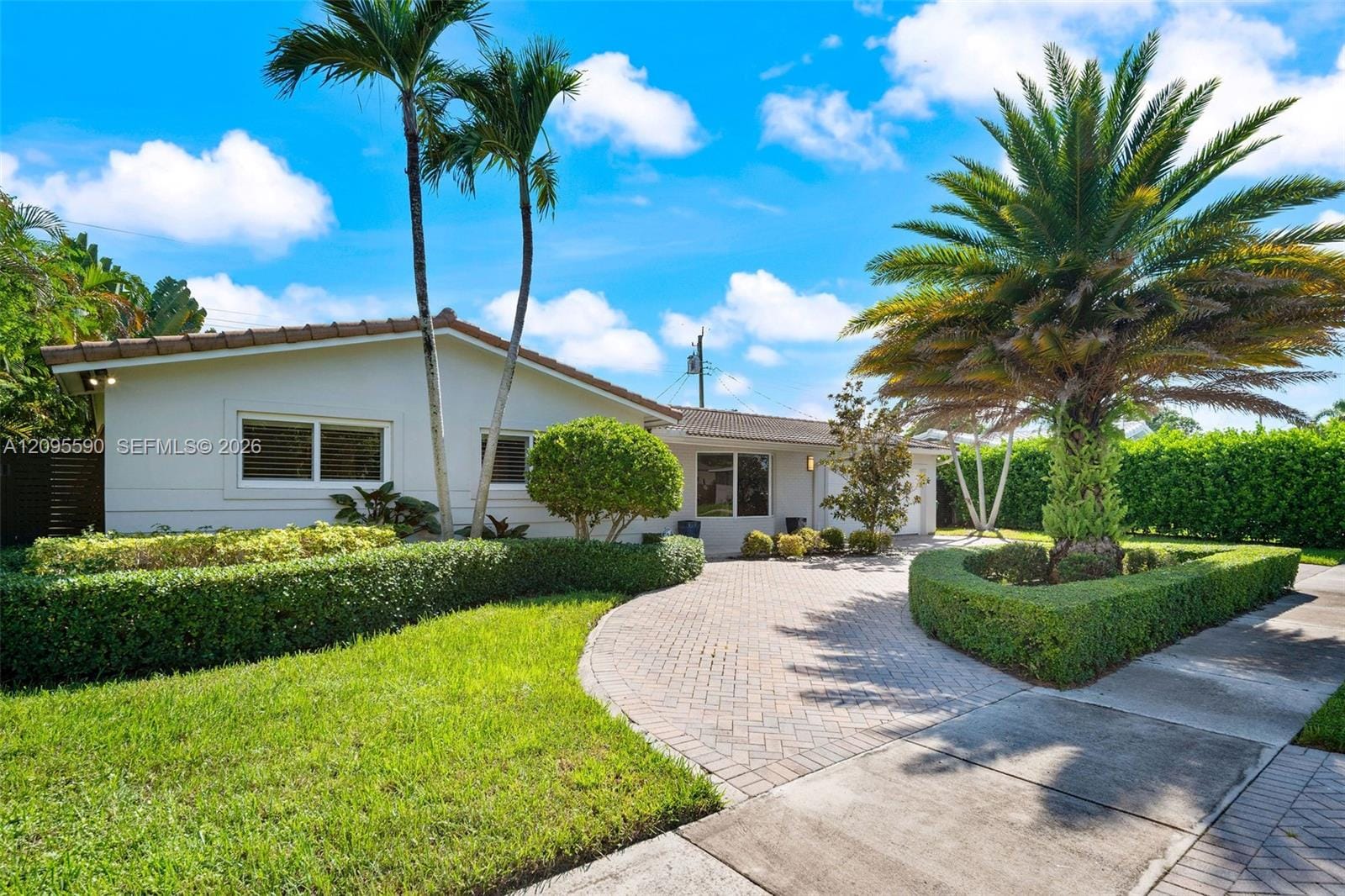 8610 SW 47th Street — photo 3