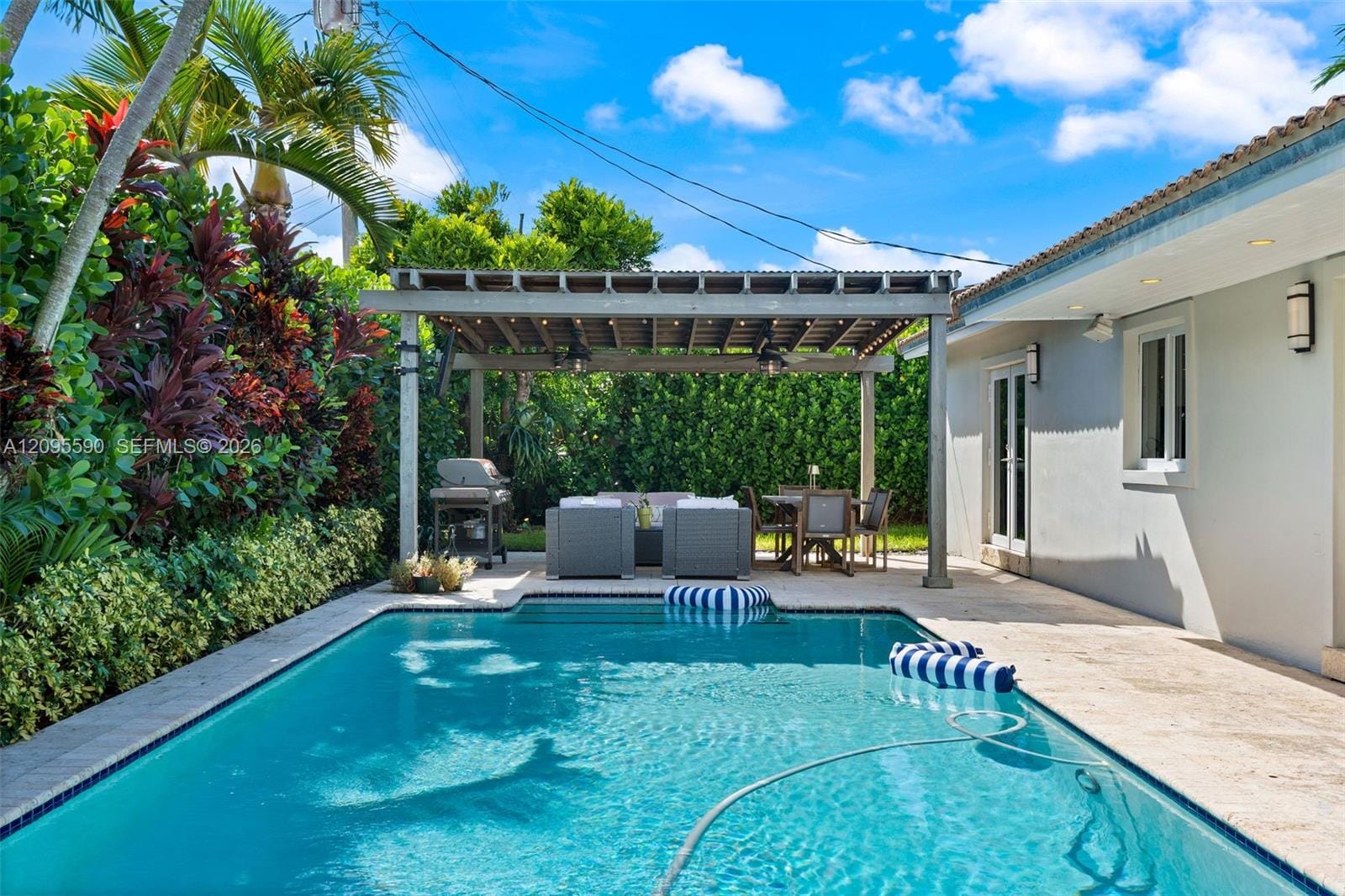 8610 SW 47th Street — photo 5