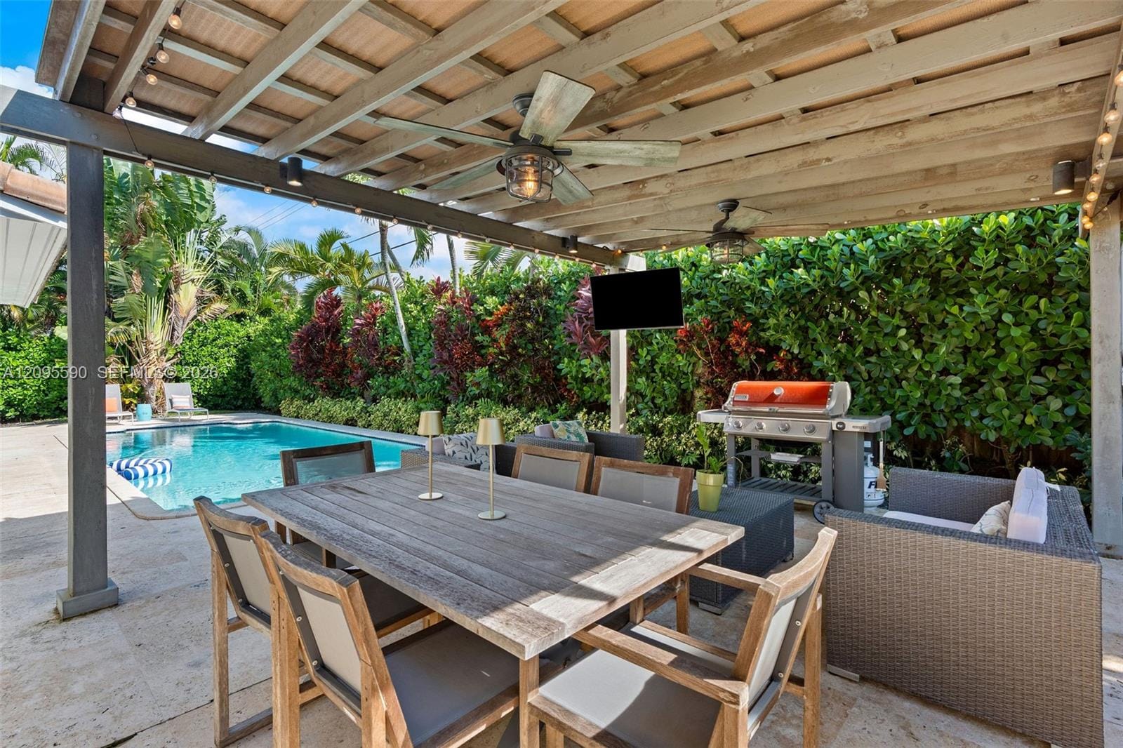 8610 SW 47th Street — photo 8