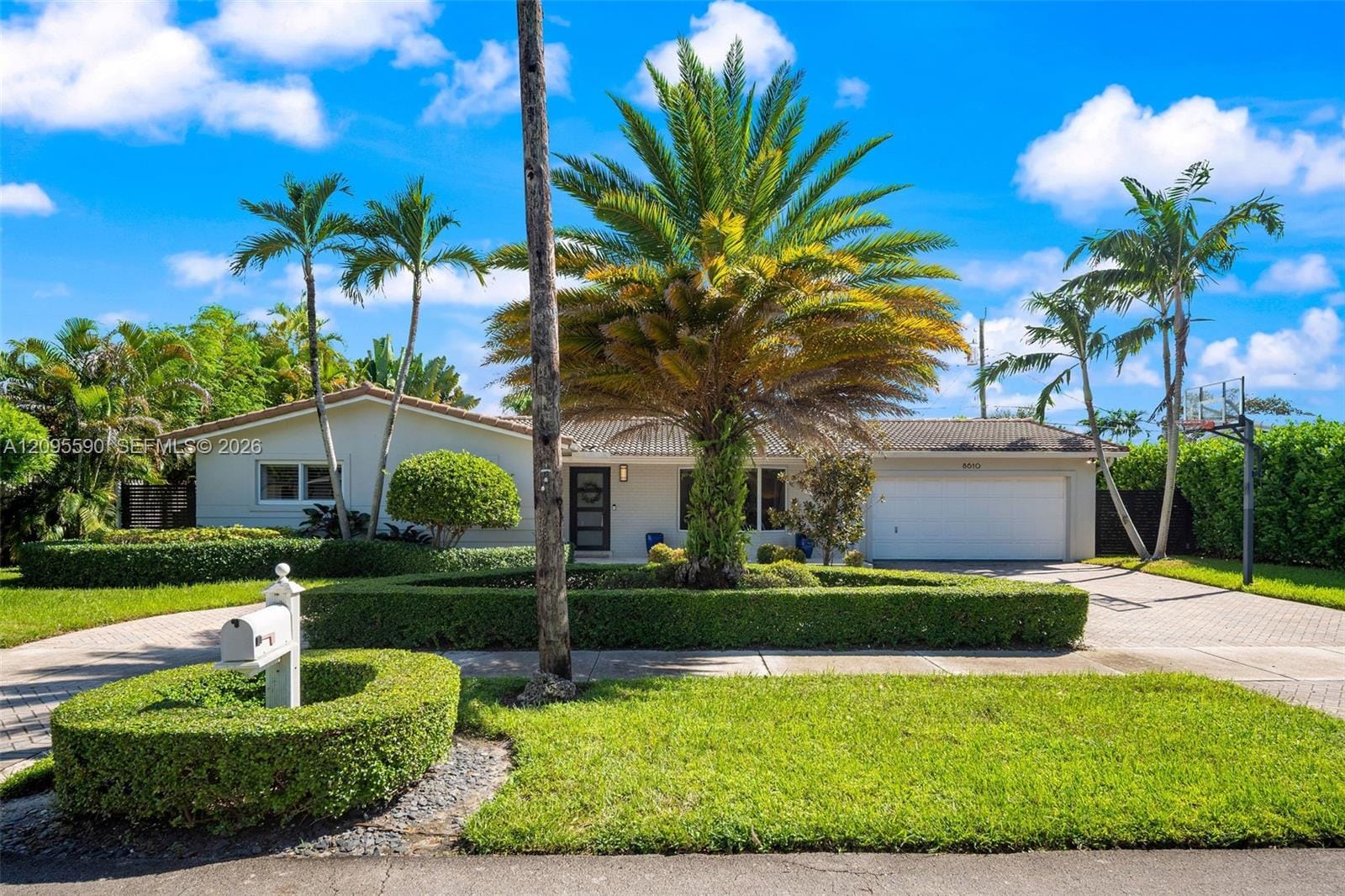 8610 SW 47th Street