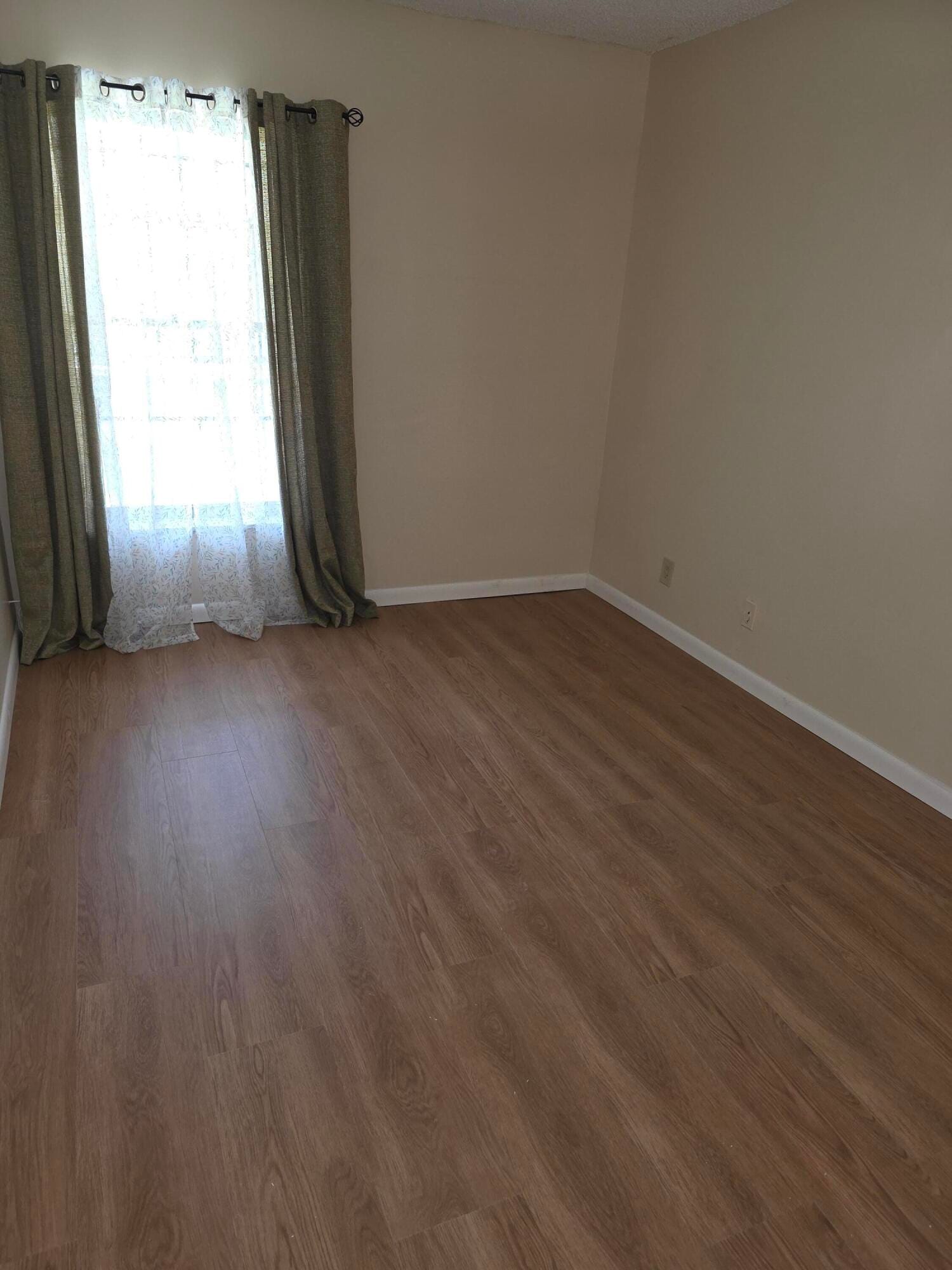1001 Three Islands Boulevard 36, Hallandale Beach, FL 33009 photo 14