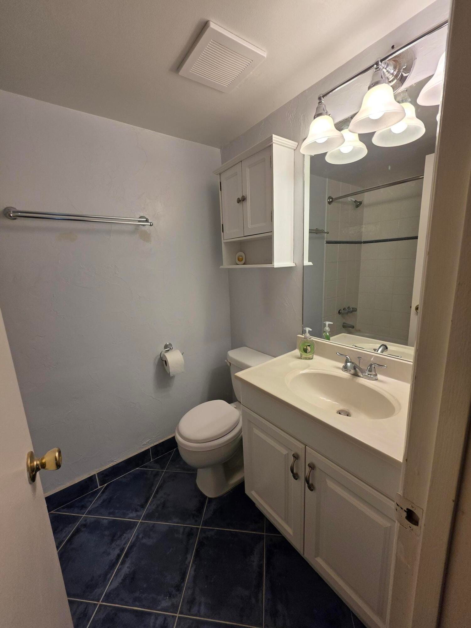 1001 Three Islands Boulevard 36, Hallandale Beach, FL 33009 photo 16