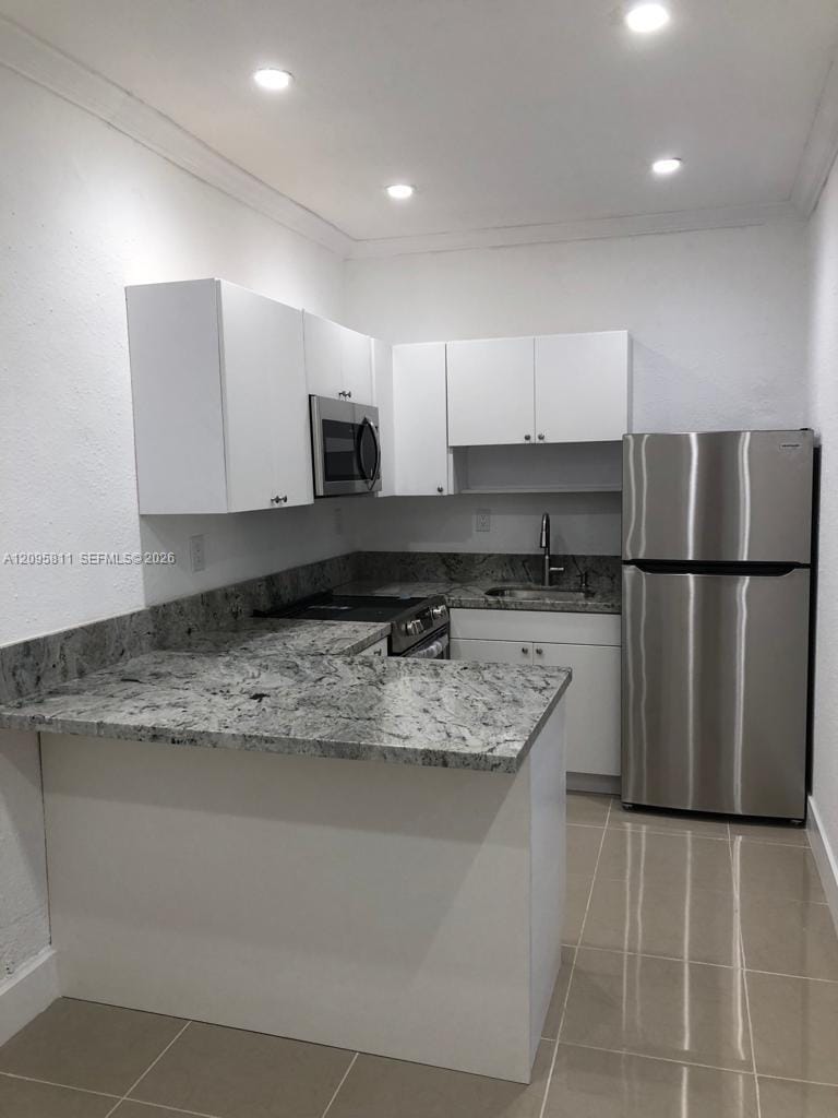 126 Mendoza Avenue 3, Coral Gables, FL 33134 photo 2