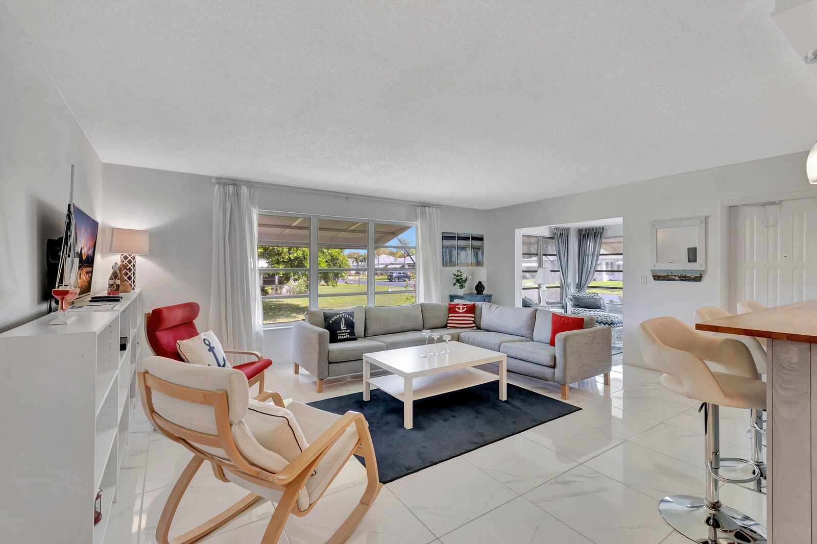 1182 S DRIVE Circle D — photo 2