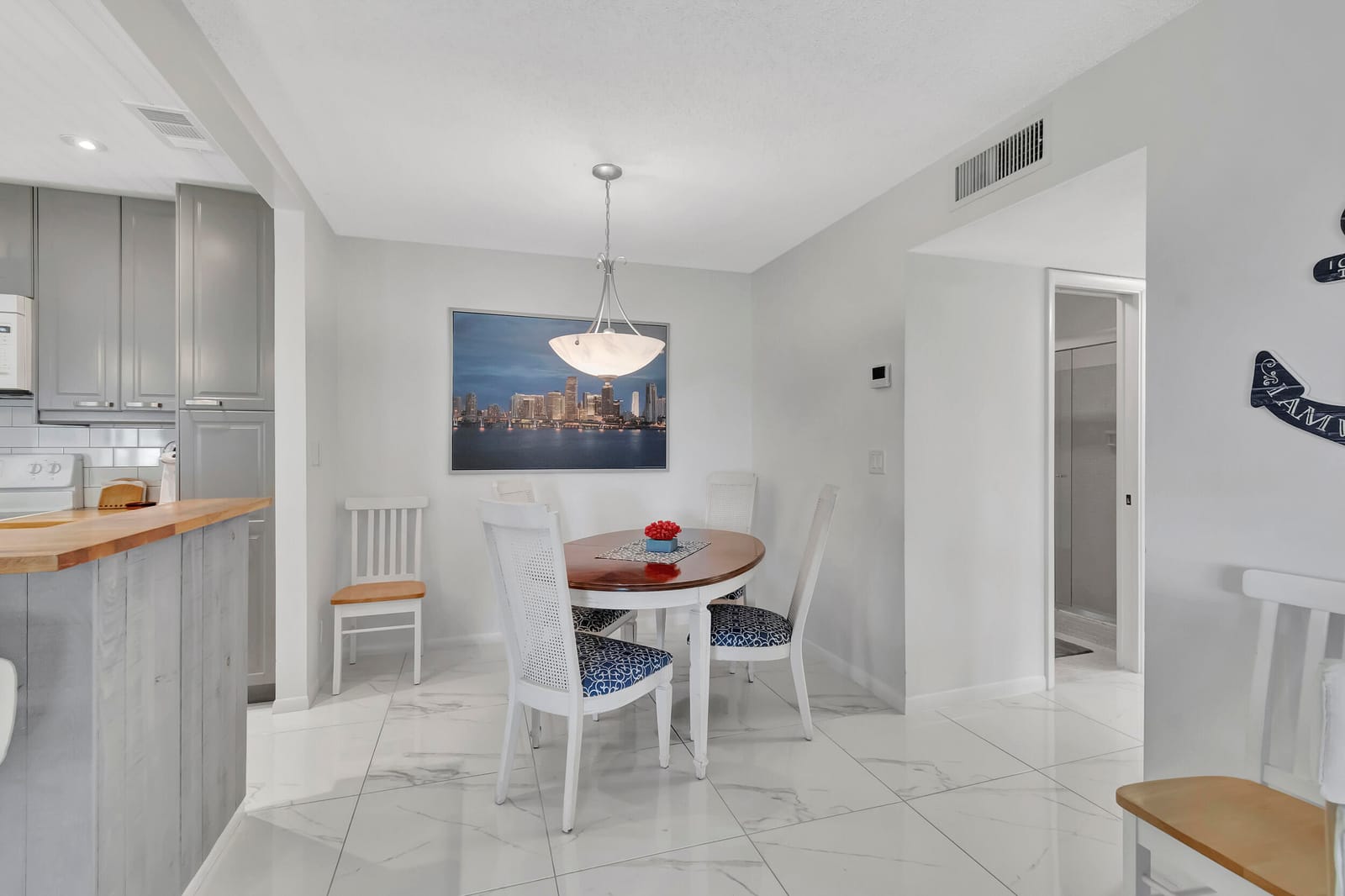 1182 S DRIVE Circle D — photo 6