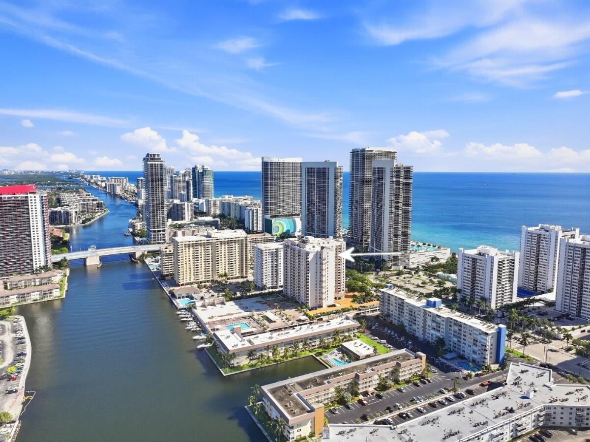 1865 S OCEAN Drive 16H — photo 1