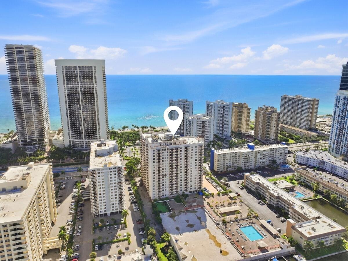 1865 S OCEAN Drive 16H — photo 2
