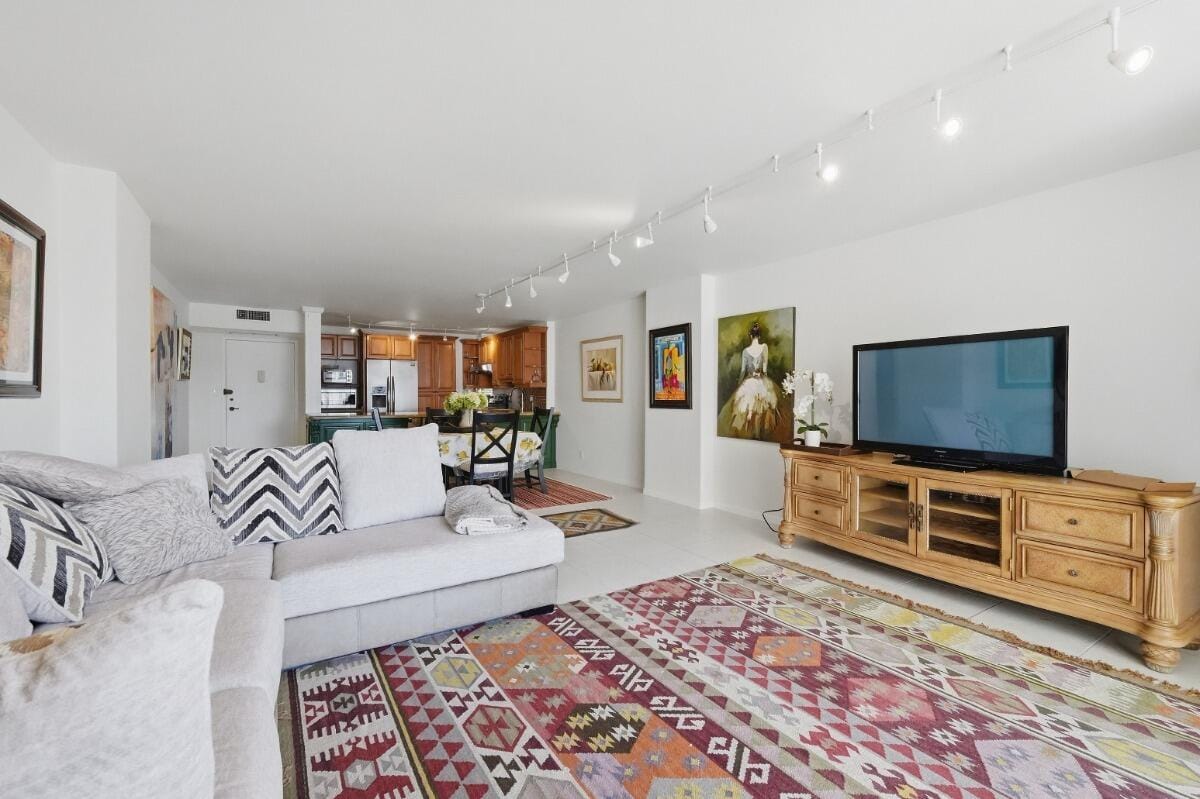 1865 S OCEAN Drive 16H — photo 6