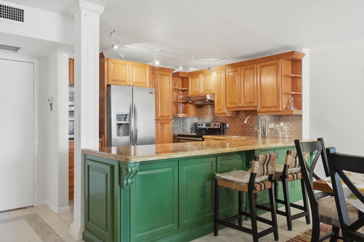 1865 S OCEAN Drive 16H — photo 8
