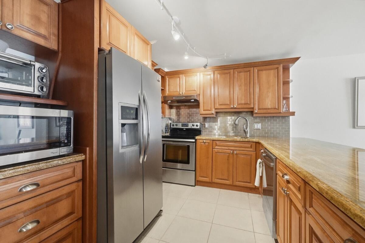 1865 S OCEAN Drive 16H — photo 9