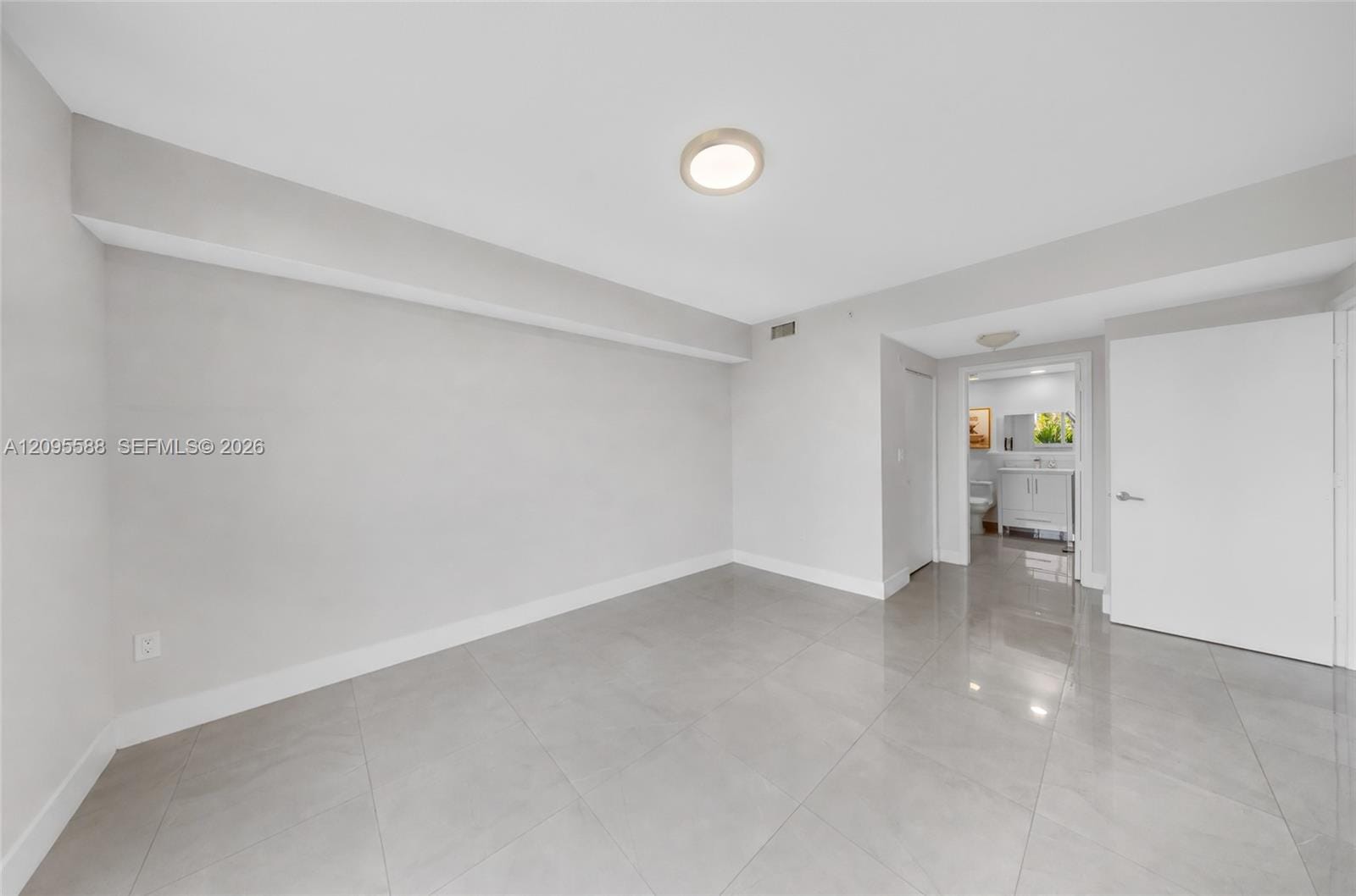 2775 NE 187th Street 318, Aventura, FL 33180 photo 13