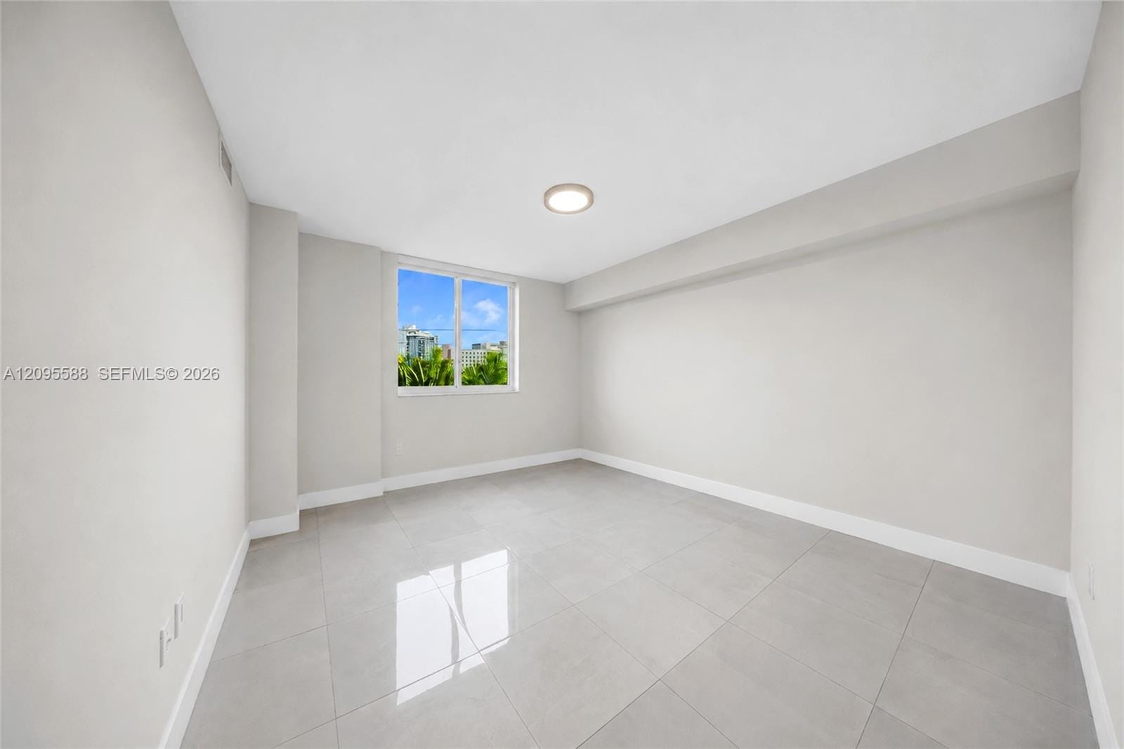 2775 NE 187th Street 318, Aventura, FL 33180 photo 17