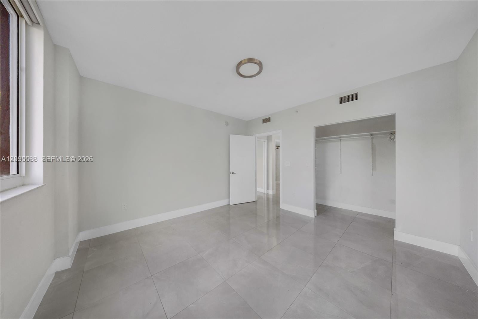 2775 NE 187th Street 318, Aventura, FL 33180 photo 18