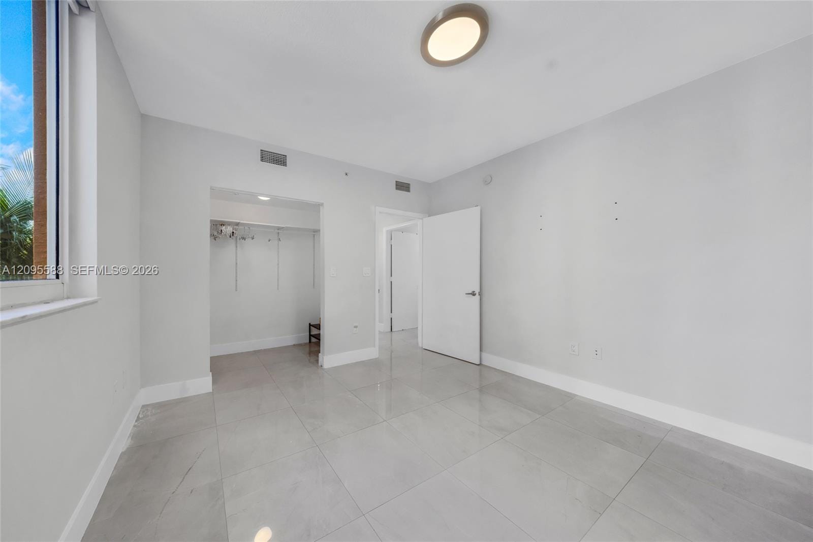 2775 NE 187th Street 318, Aventura, FL 33180 photo 23
