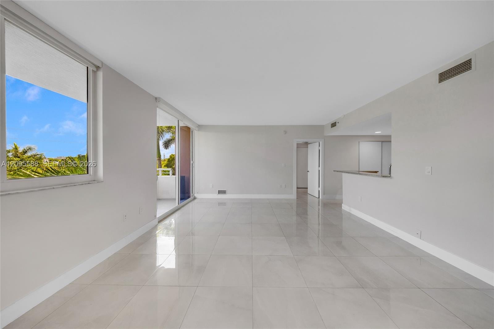 2775 NE 187th Street 318 — photo 10