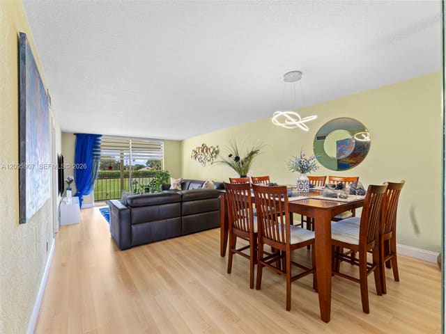 9820 S Hollybrook Lake Drive 208, Pembroke Pines, FL 33025