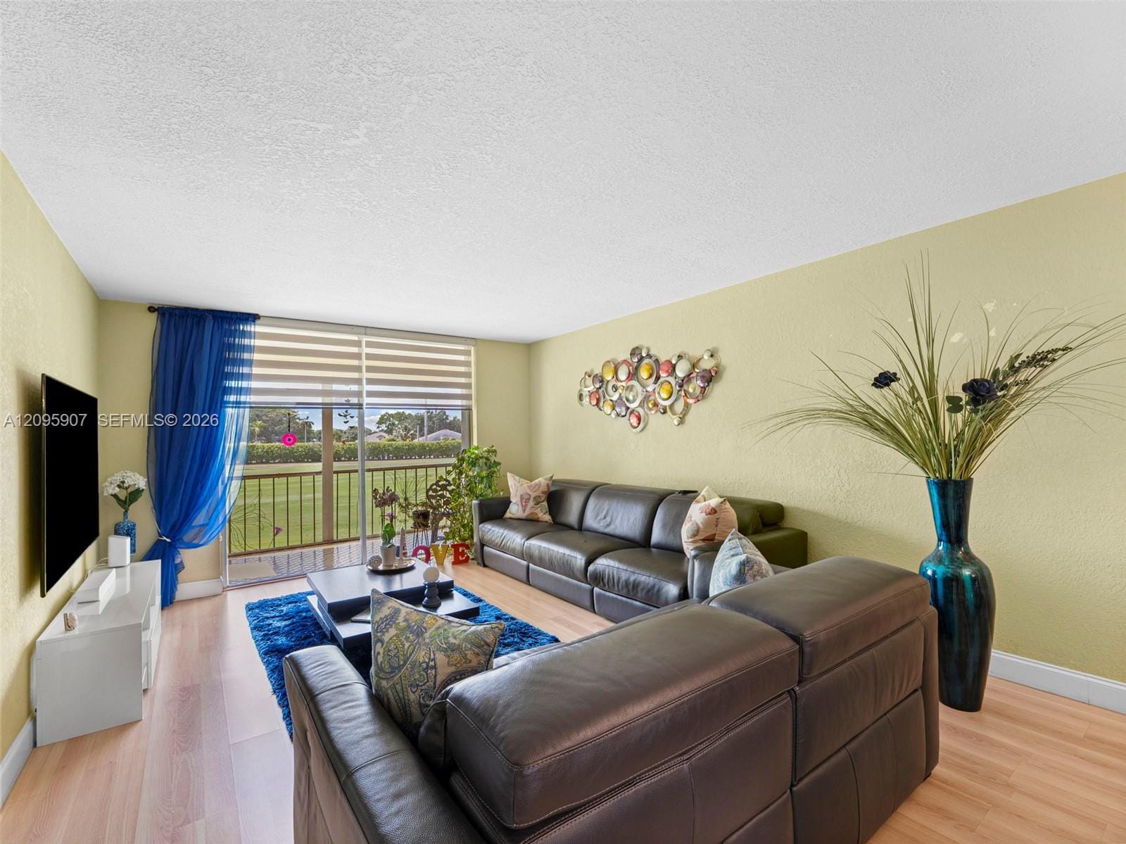 9820 S Hollybrook Lake Drive 208 — photo 2