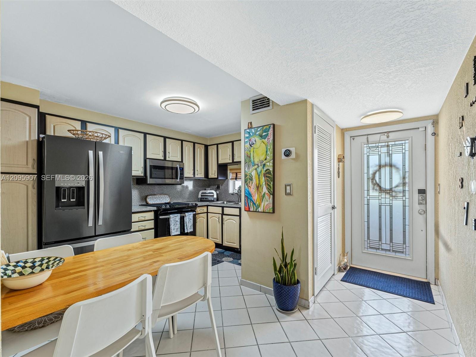 9820 S Hollybrook Lake Drive 208 — photo 4