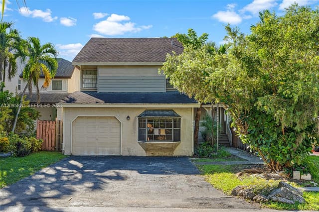 10618 SW 148th Ave Drive, Juniper At The Hammocks, Miami, FL