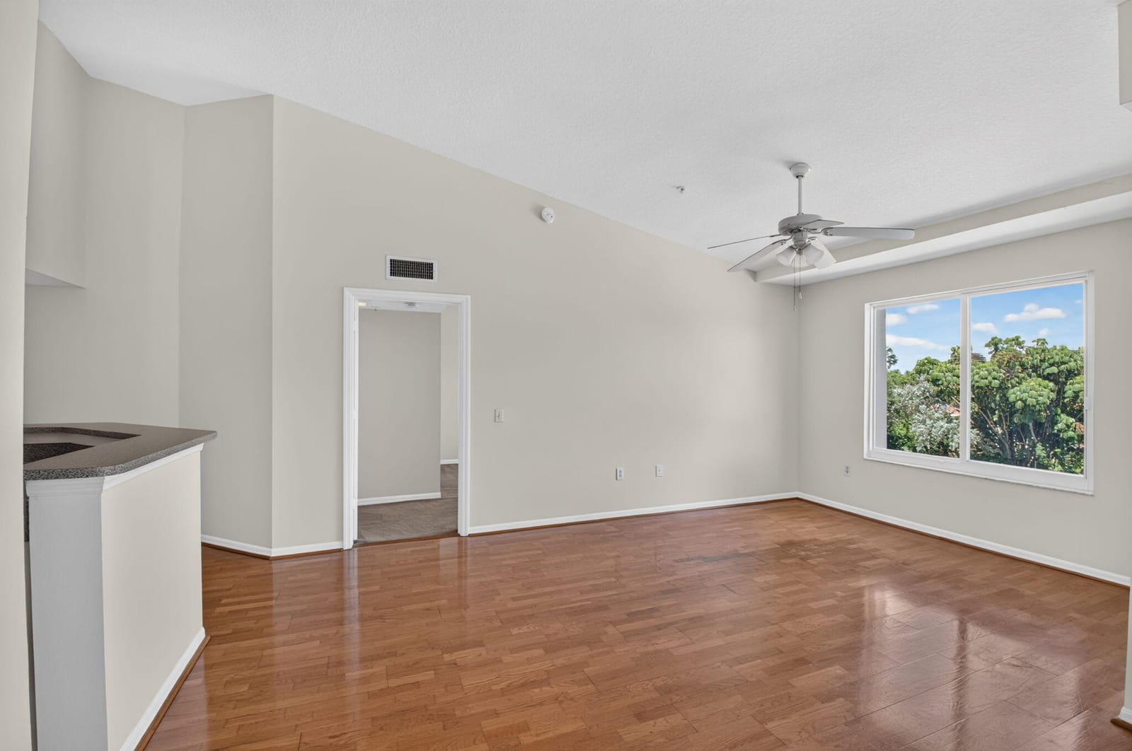 417 Villa Circle — photo 11