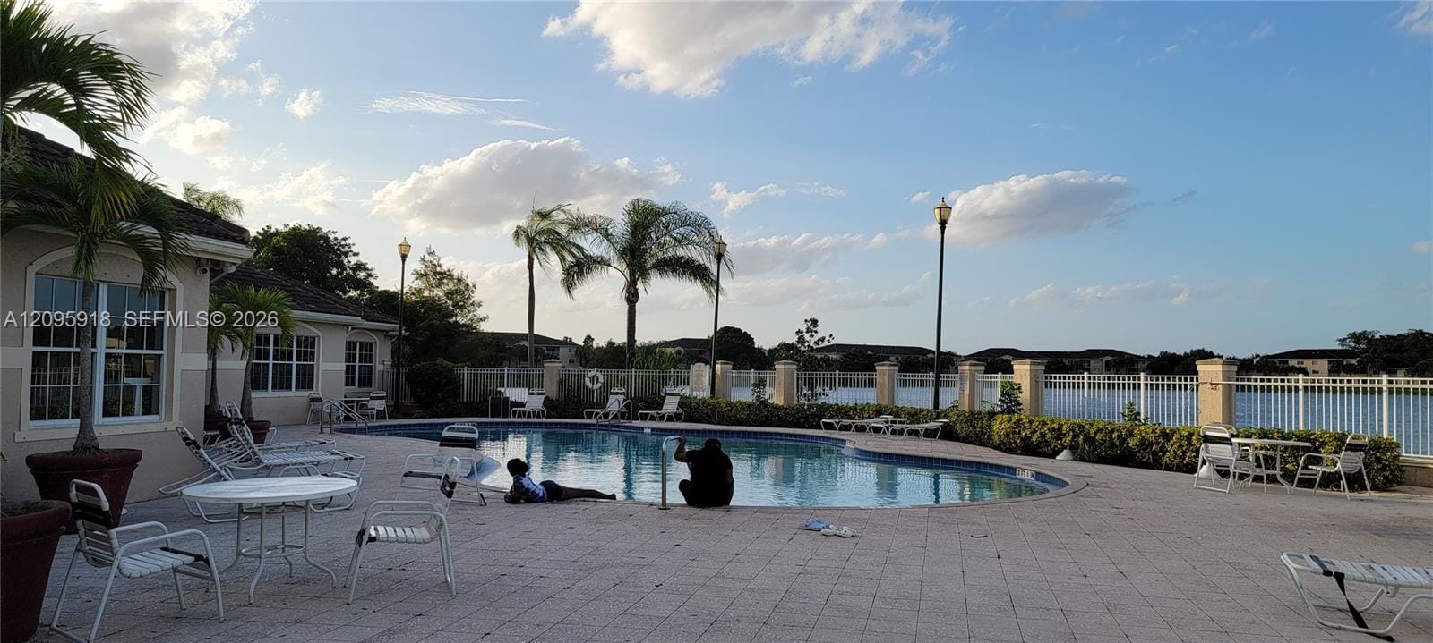 5001 Wiles Road 207, Coconut Creek, FL 33073 photo 3