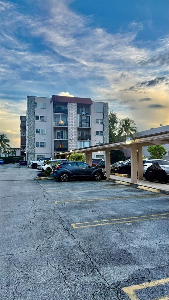 3640 NW 9th Street 405, Miami, FL 33125